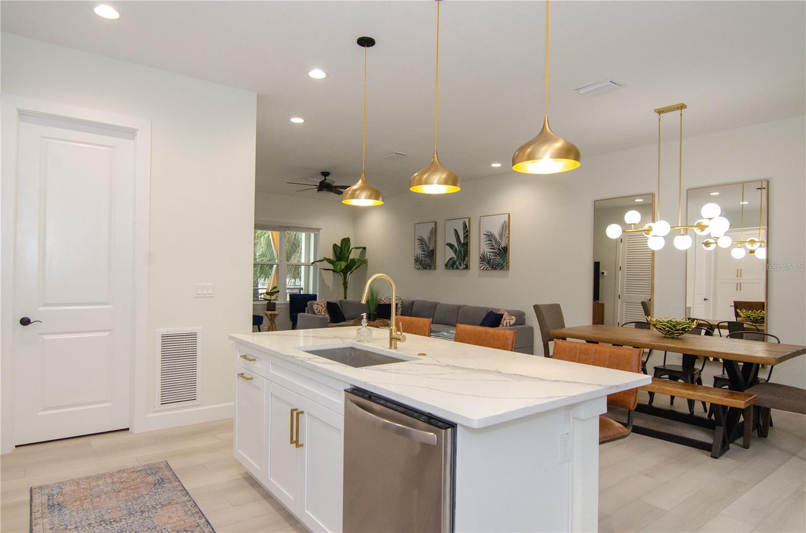 MAGNOLIA TERS TWNHMS - Residential