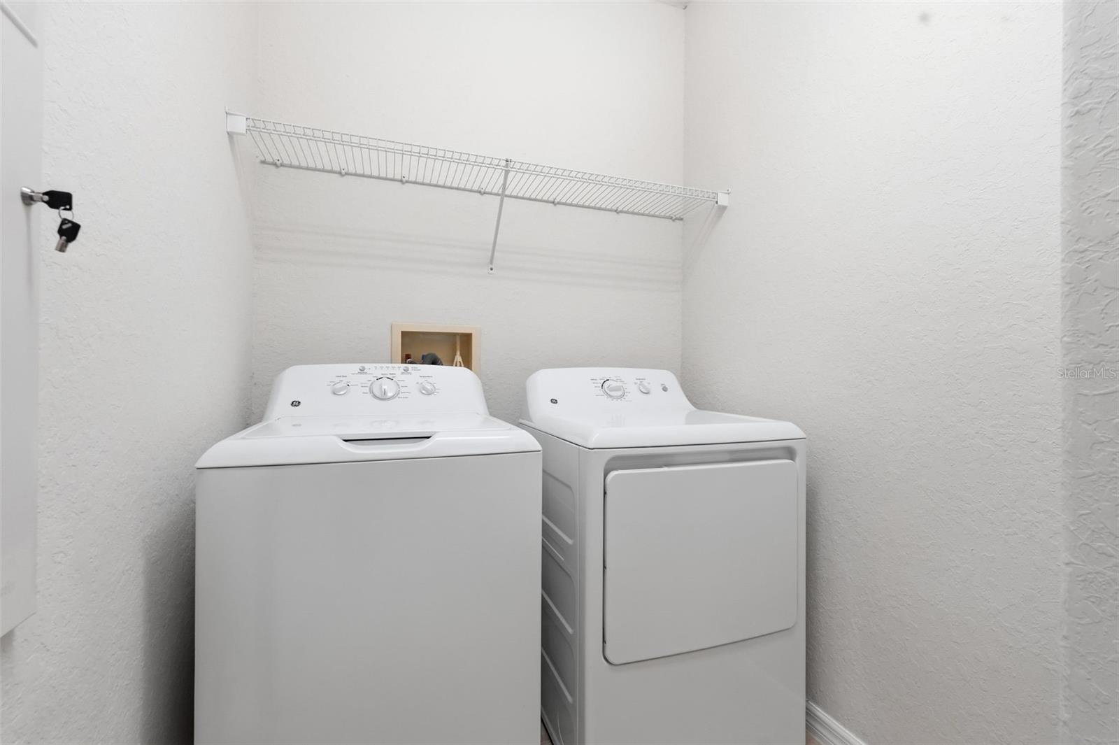 SEVEN OAKS - Residential