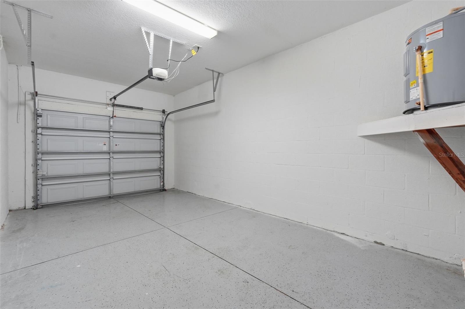 SEVEN OAKS - Residential