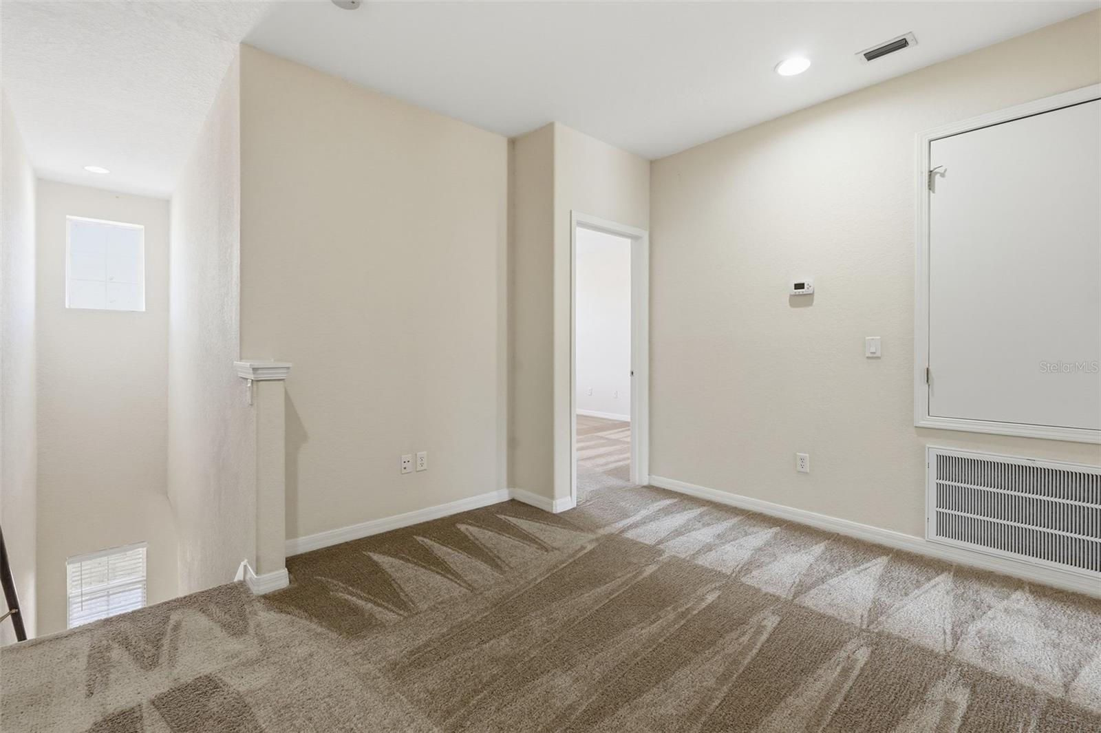 SEVEN OAKS - Residential