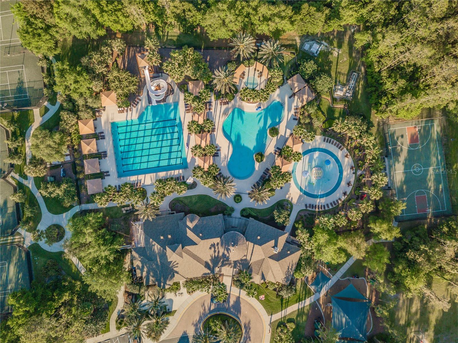 SEVEN OAKS - Residential