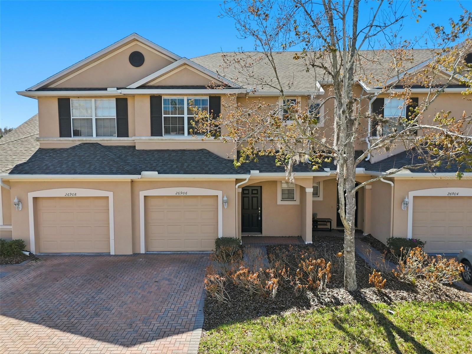 SEVEN OAKS - Residential