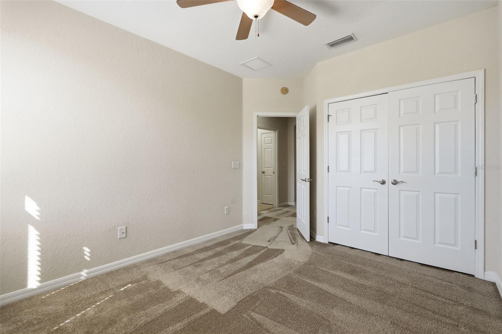 SEVEN OAKS - Residential