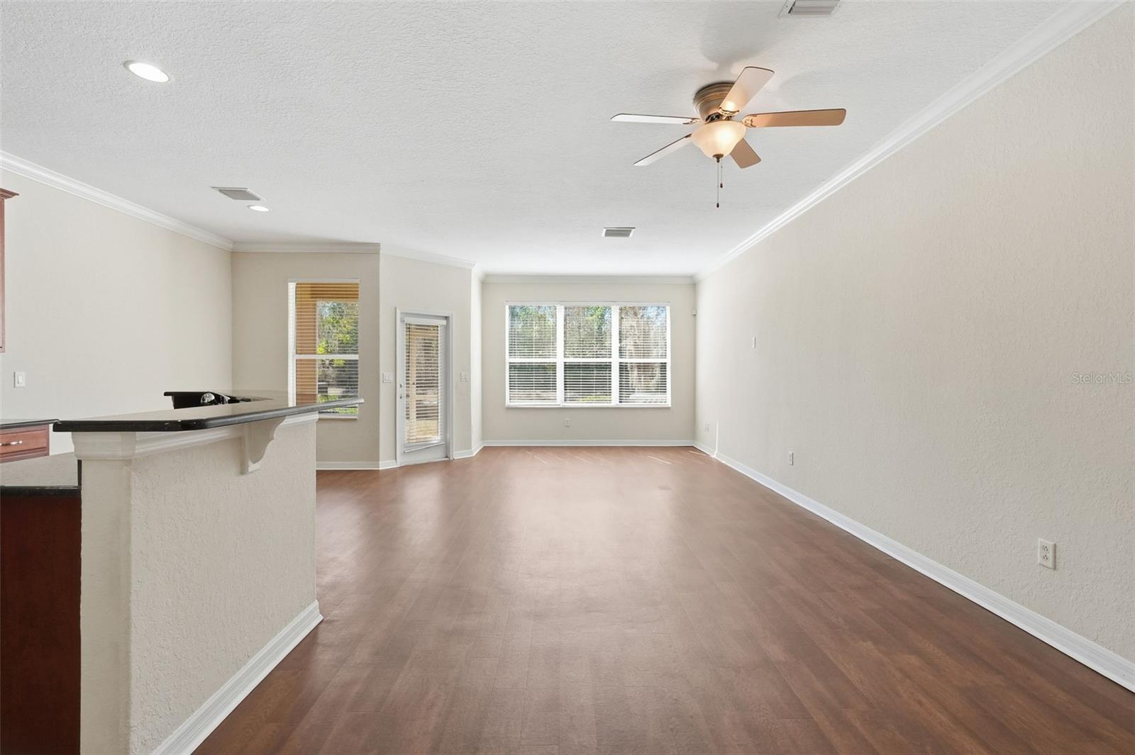 SEVEN OAKS - Residential