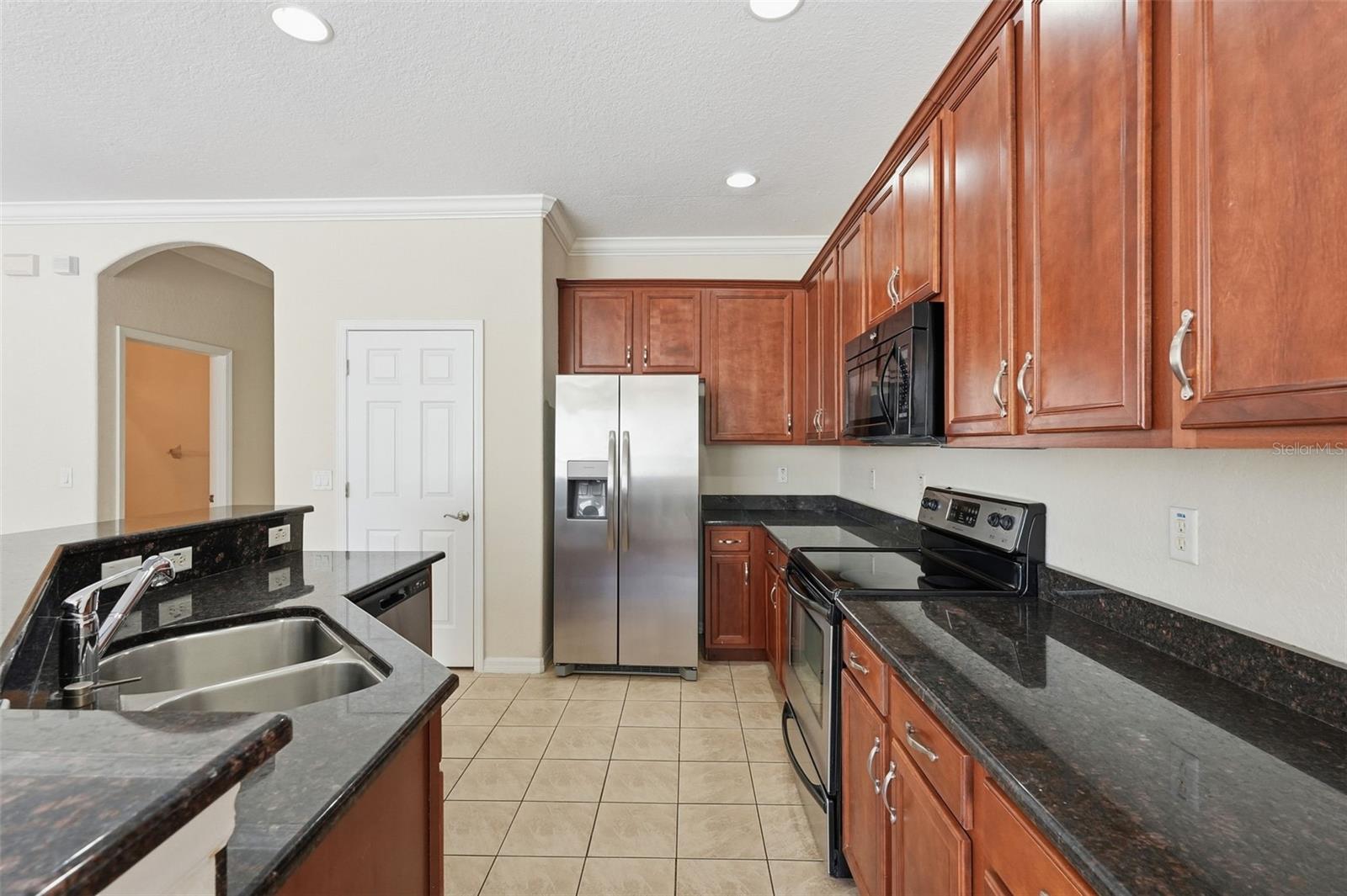 SEVEN OAKS - Residential