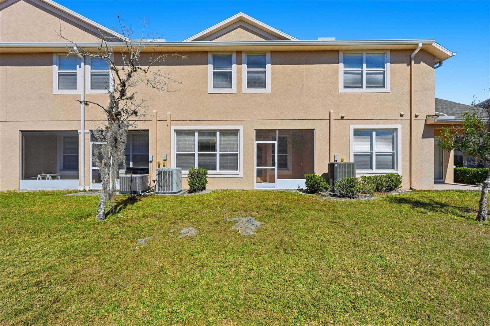 SEVEN OAKS - Residential