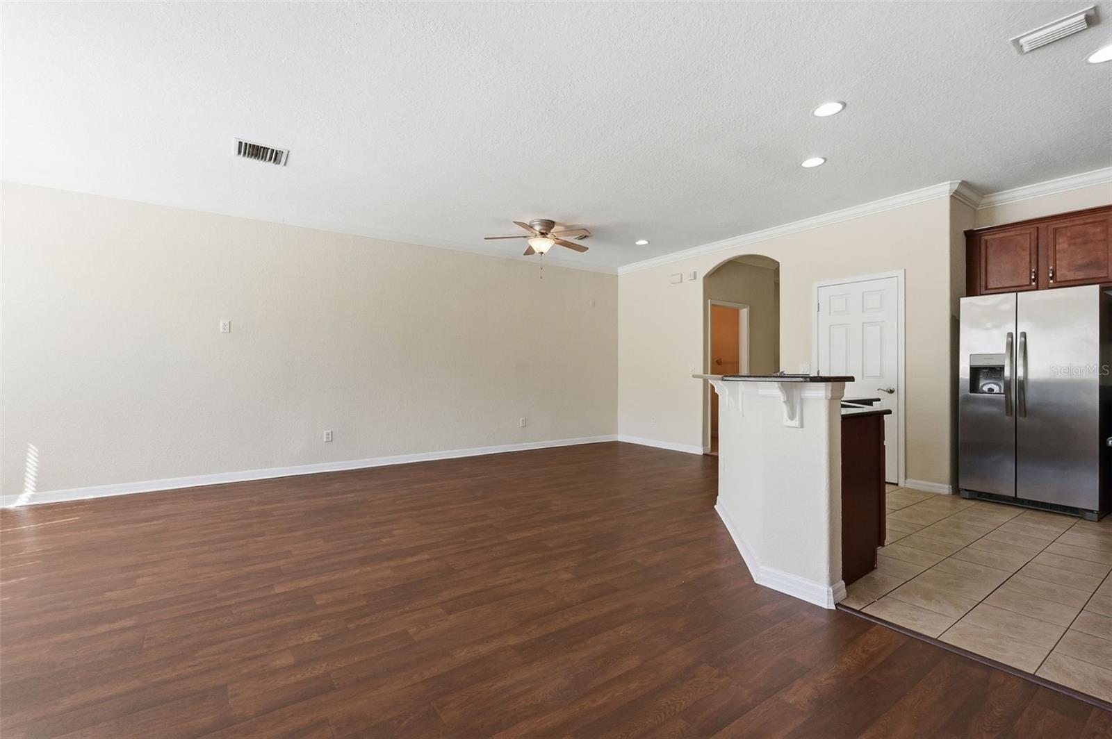 SEVEN OAKS - Residential