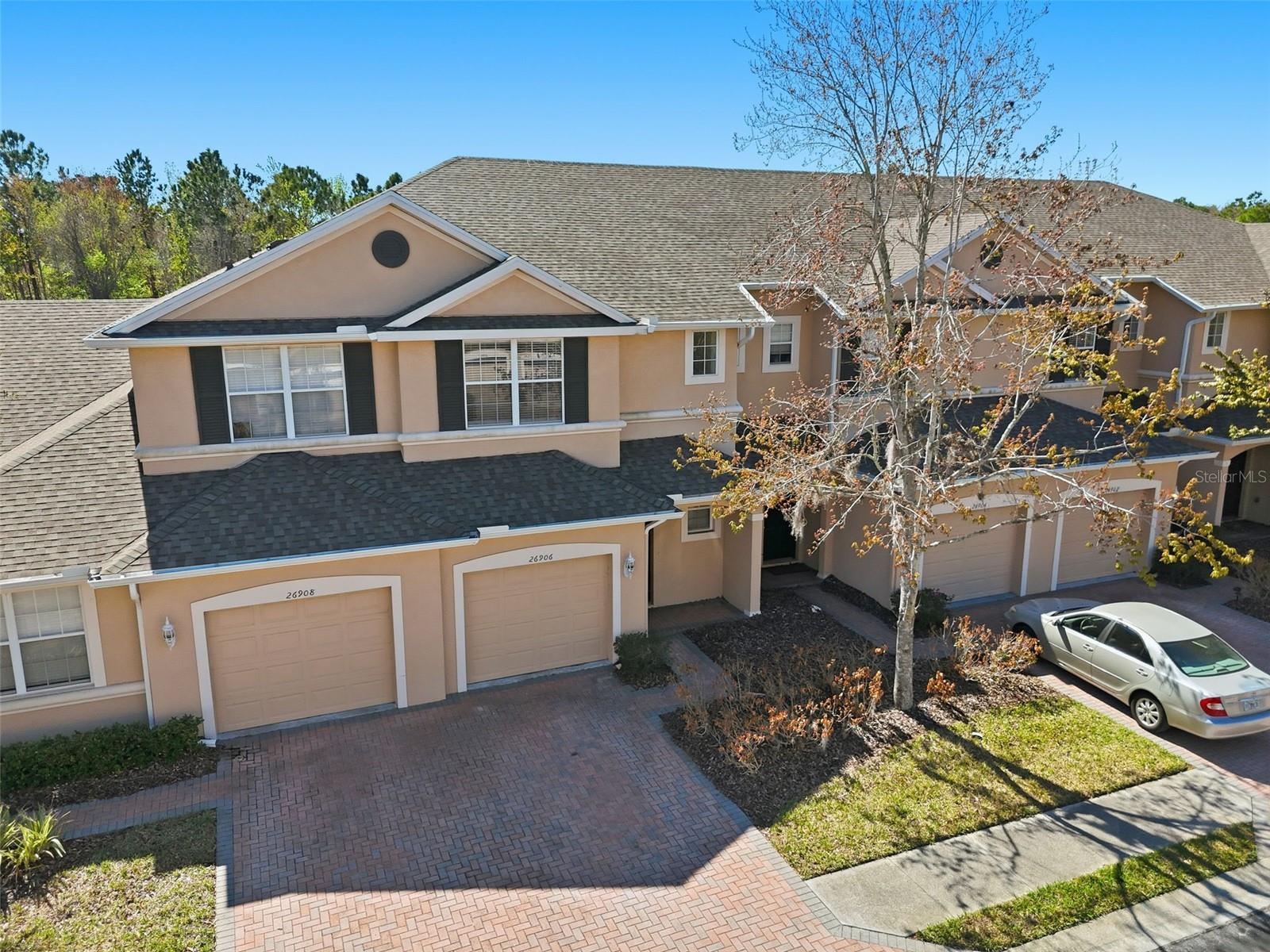 SEVEN OAKS - Residential