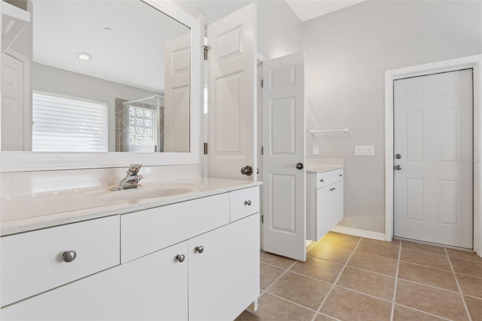 PARK/WOLF BRANCH OAKS PH 1 - Residential