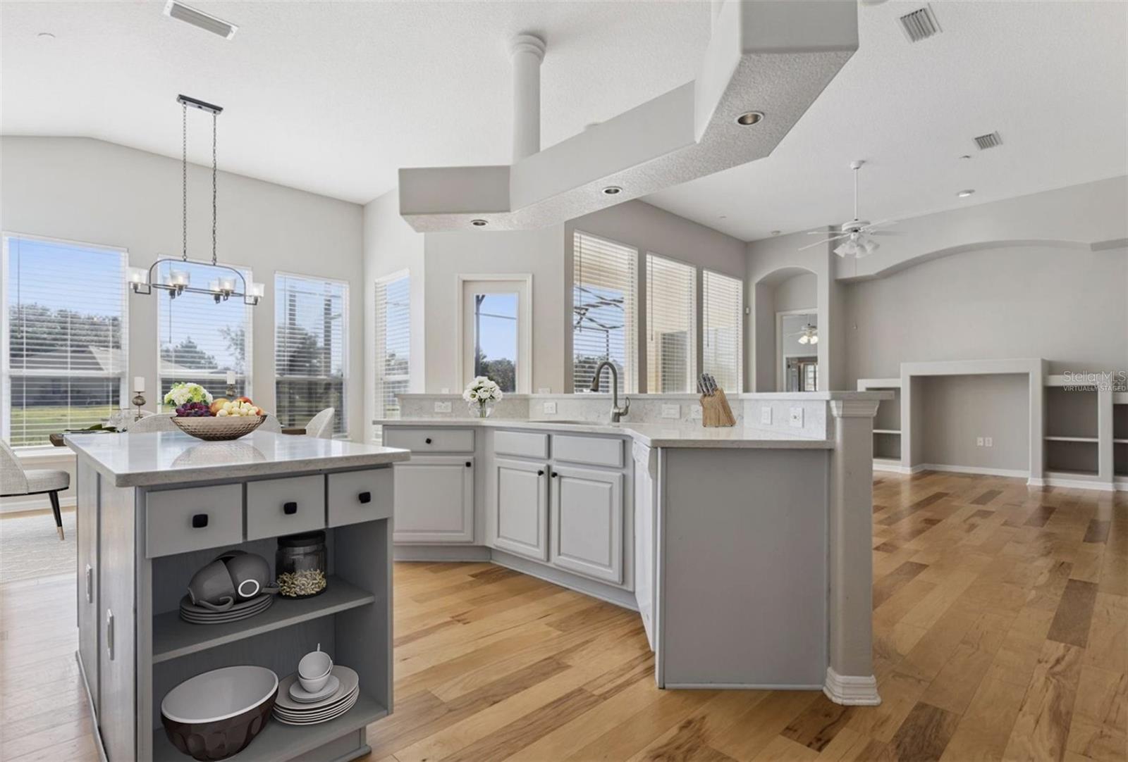 PARK/WOLF BRANCH OAKS PH 1 - Residential