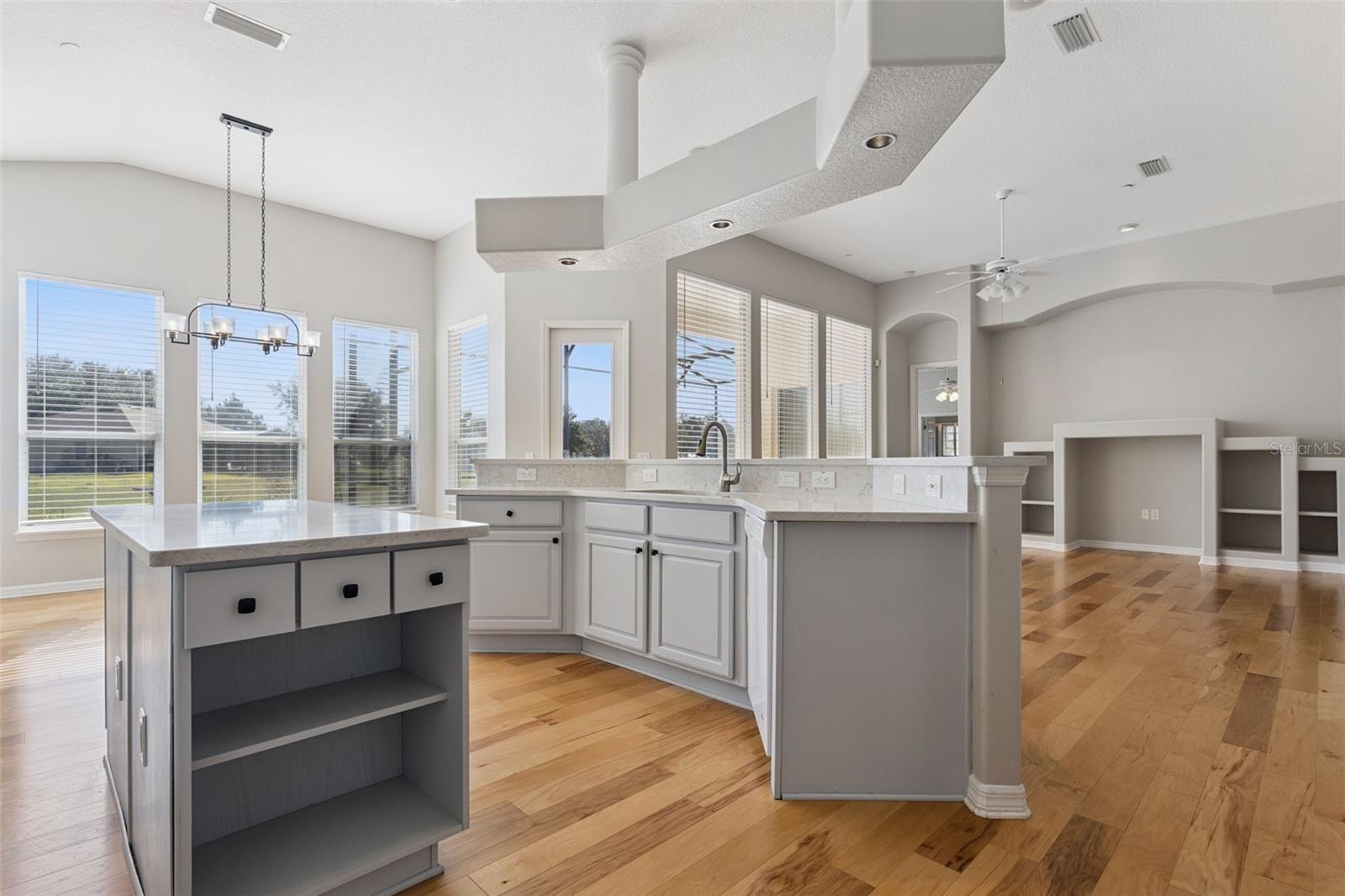 PARK/WOLF BRANCH OAKS PH 1 - Residential