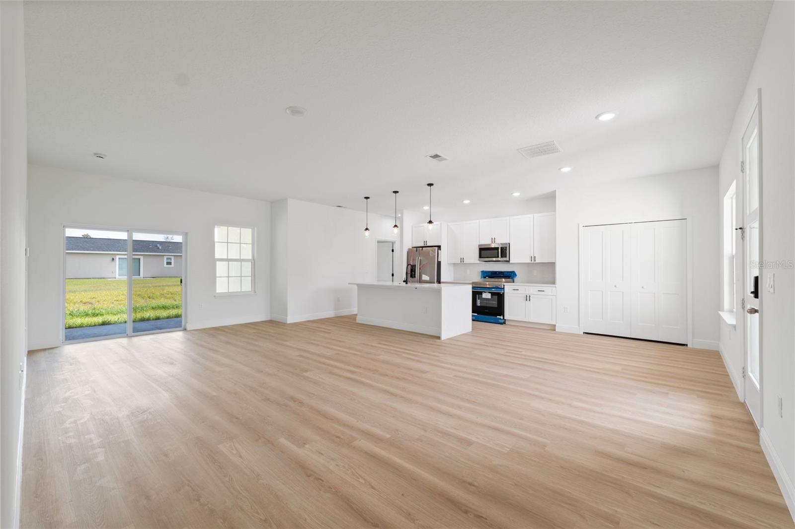 MARION OAKS UN 03 - Residential