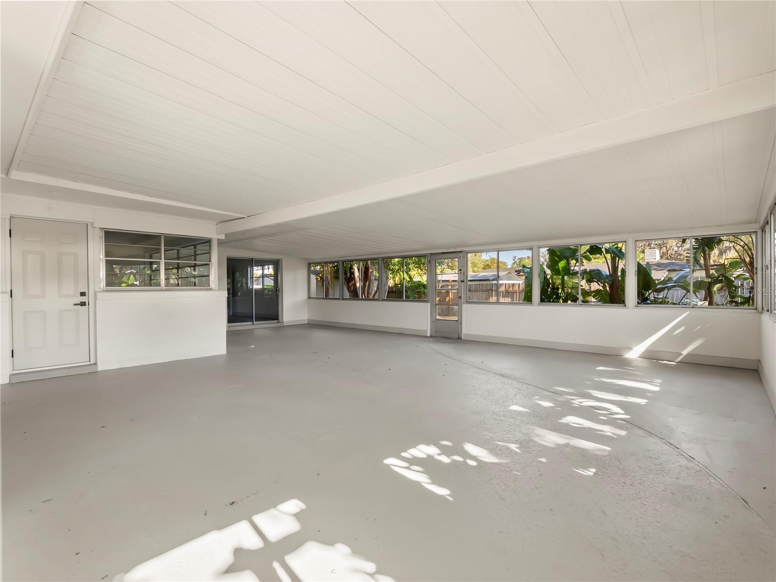 LAKE CONWAY ESTATES - Residential