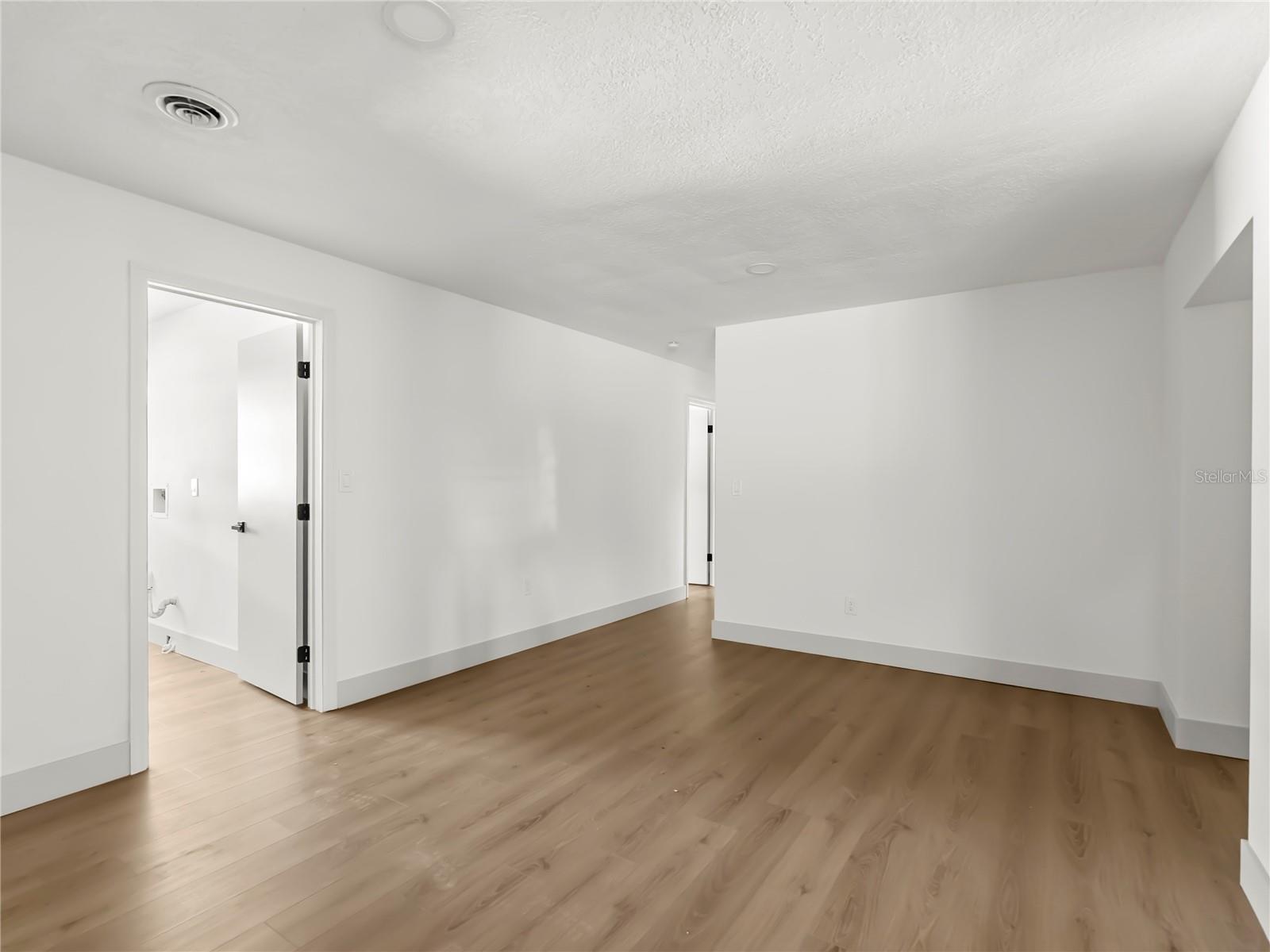 LAKE CONWAY ESTATES - Residential