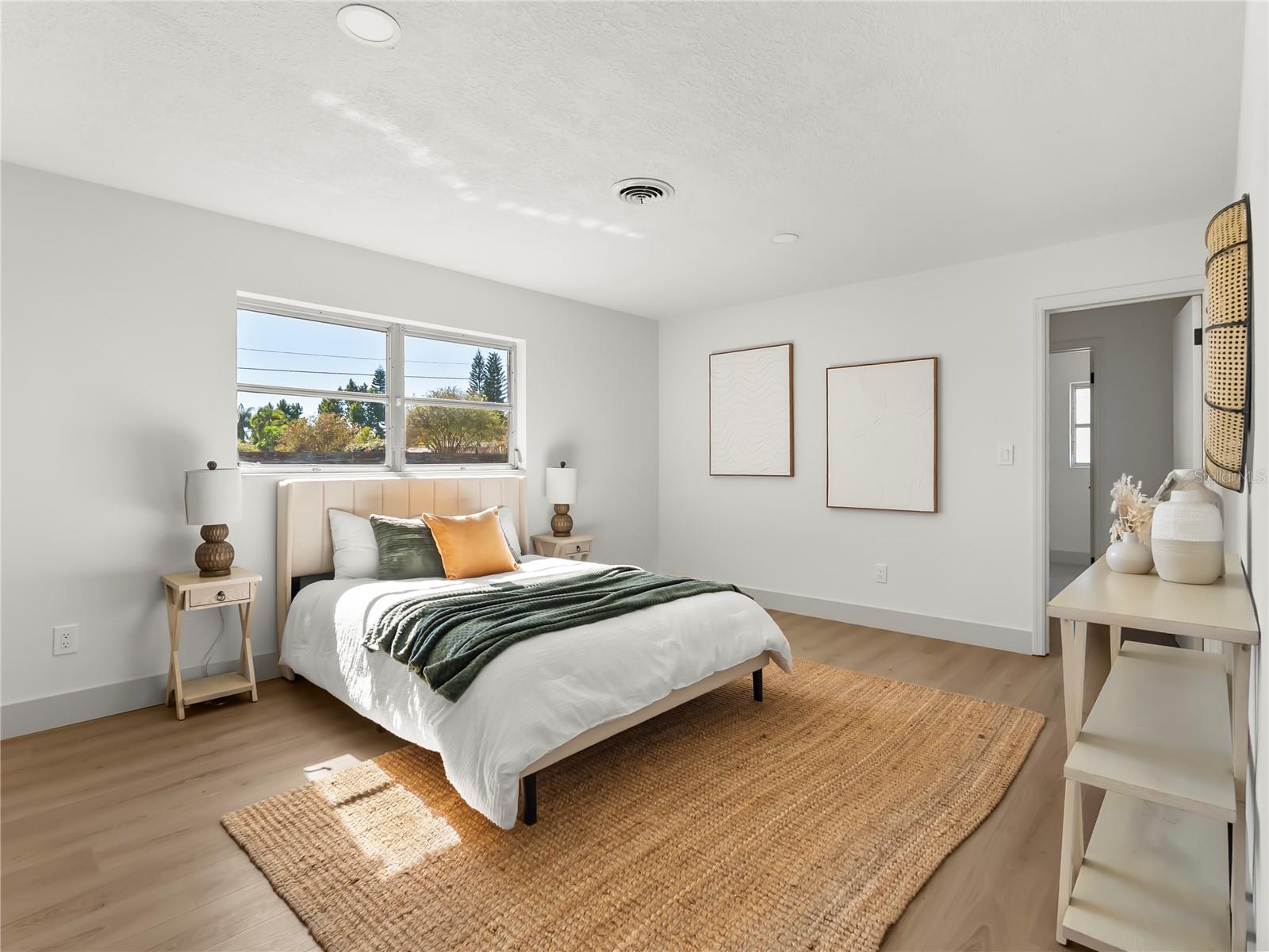 LAKE CONWAY ESTATES - Residential