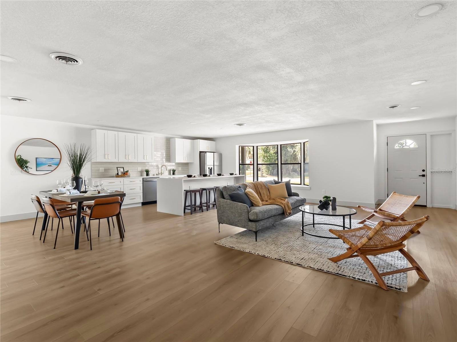 LAKE CONWAY ESTATES - Residential