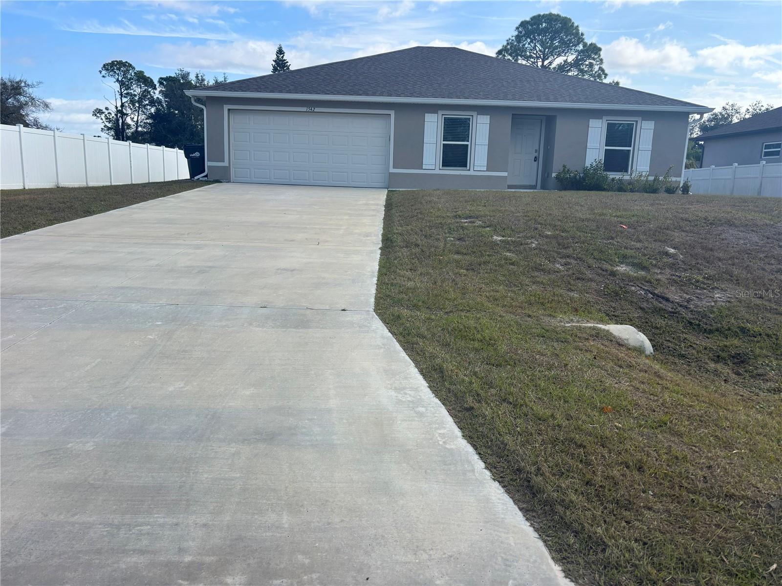 PORT CHARLOTTE SUB 09 - Residential Lease