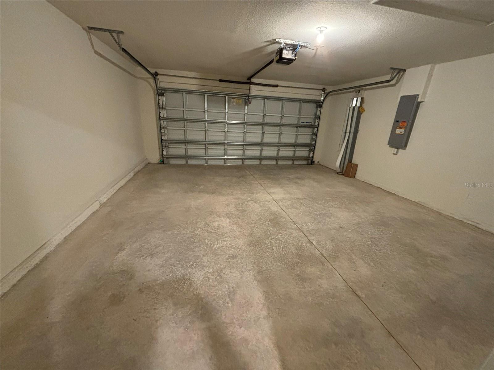 PORT CHARLOTTE SUB 09 - Residential Lease