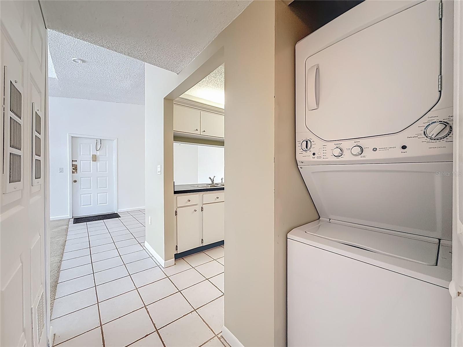 PINE RIDGE AT LAKE TARPON VILLAGE - Residential