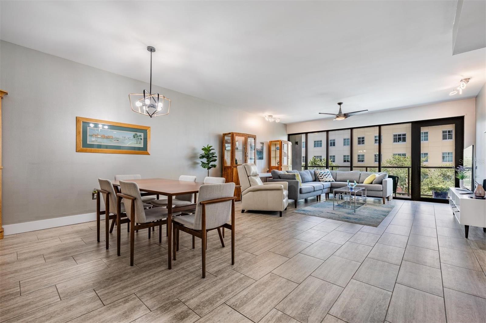 199 DALI BOULEVARD 403