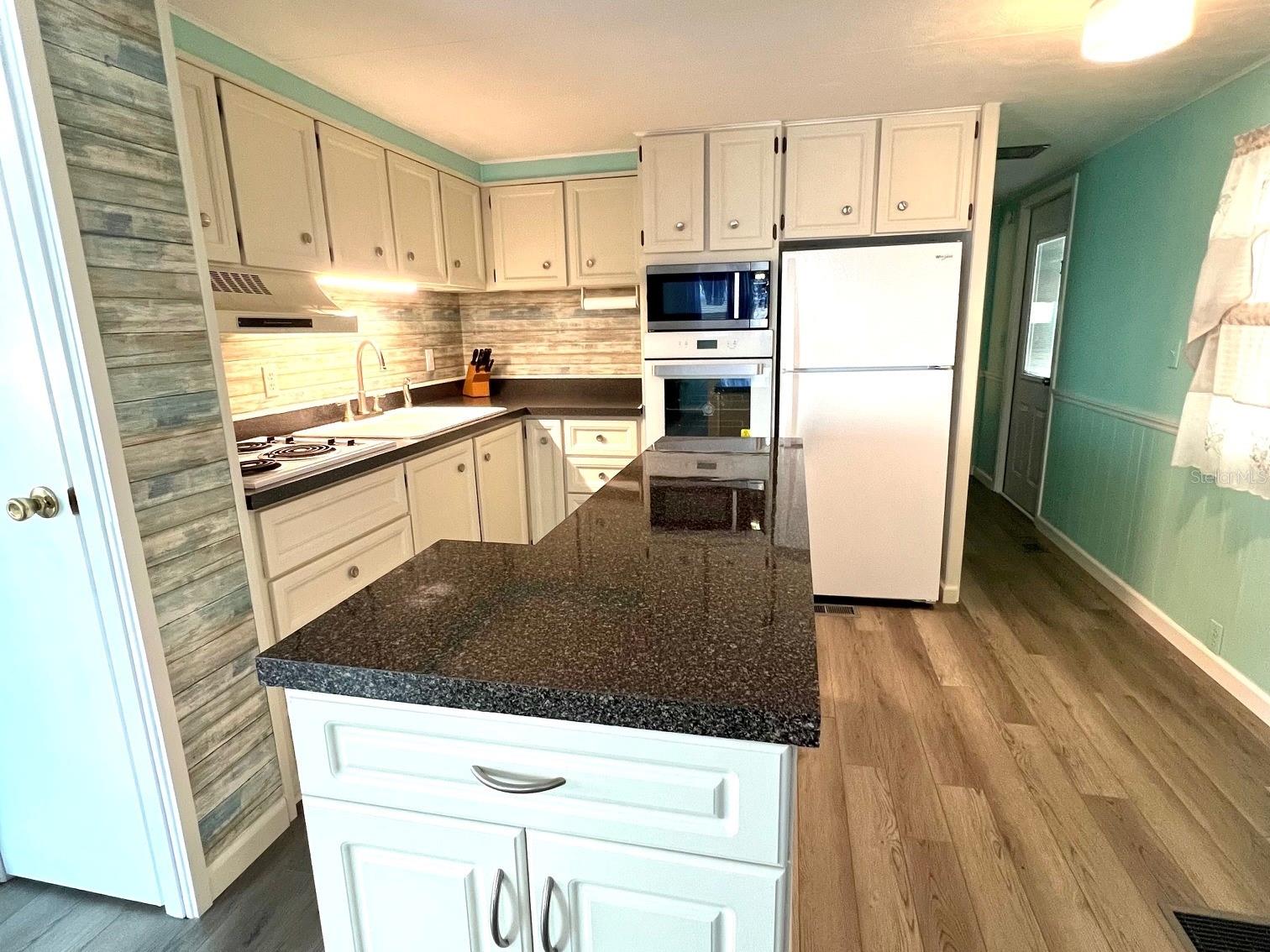 HARBOR COVE - Residential