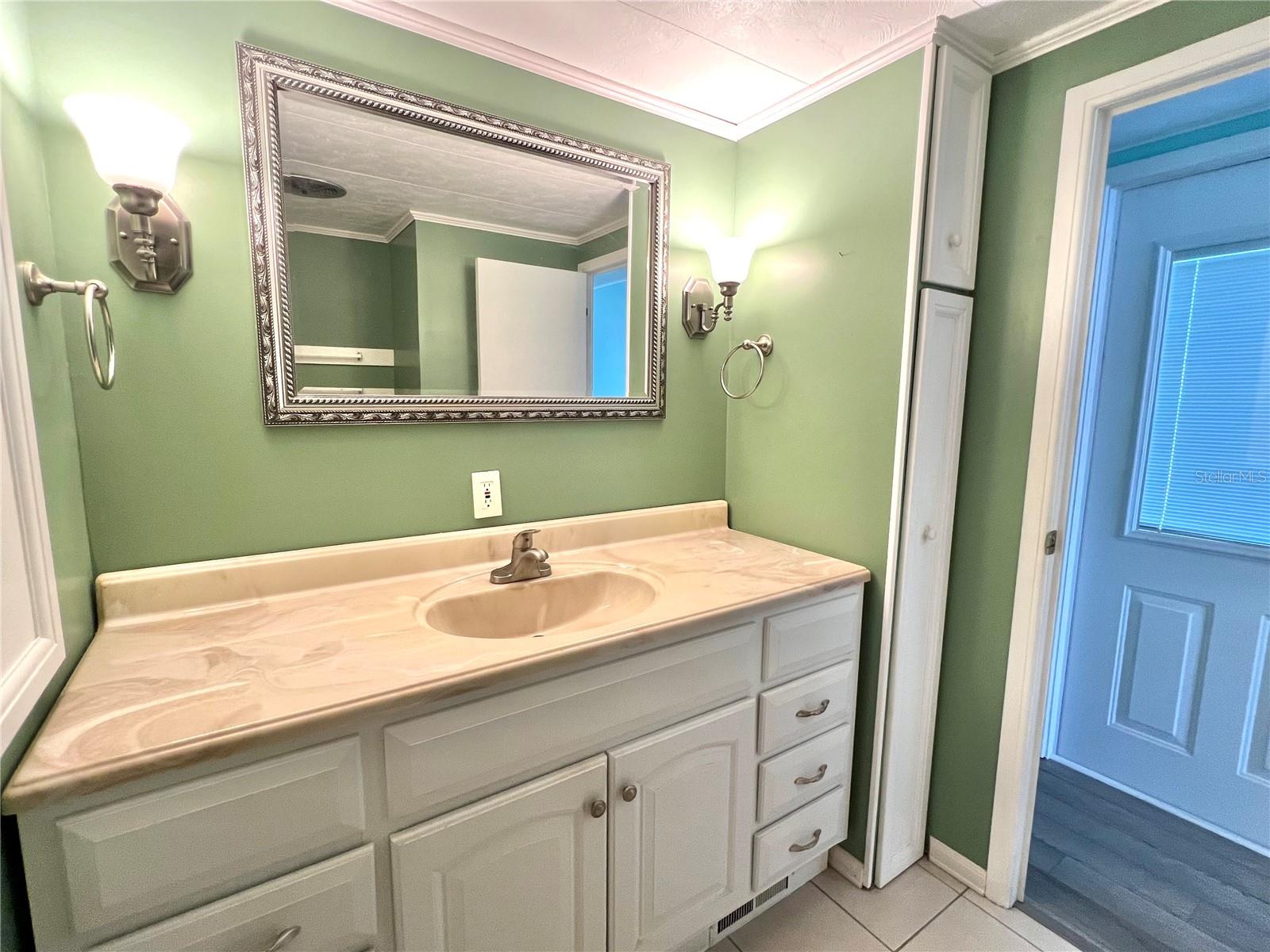 HARBOR COVE - Residential