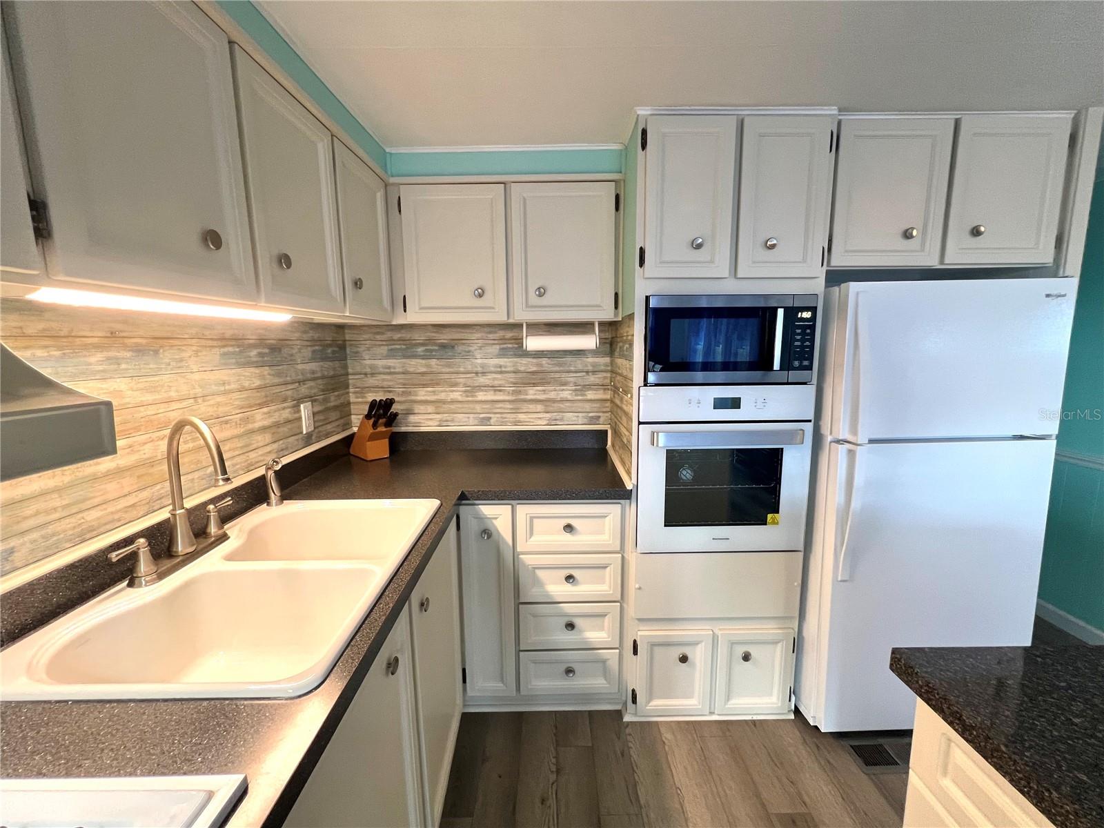 HARBOR COVE - Residential