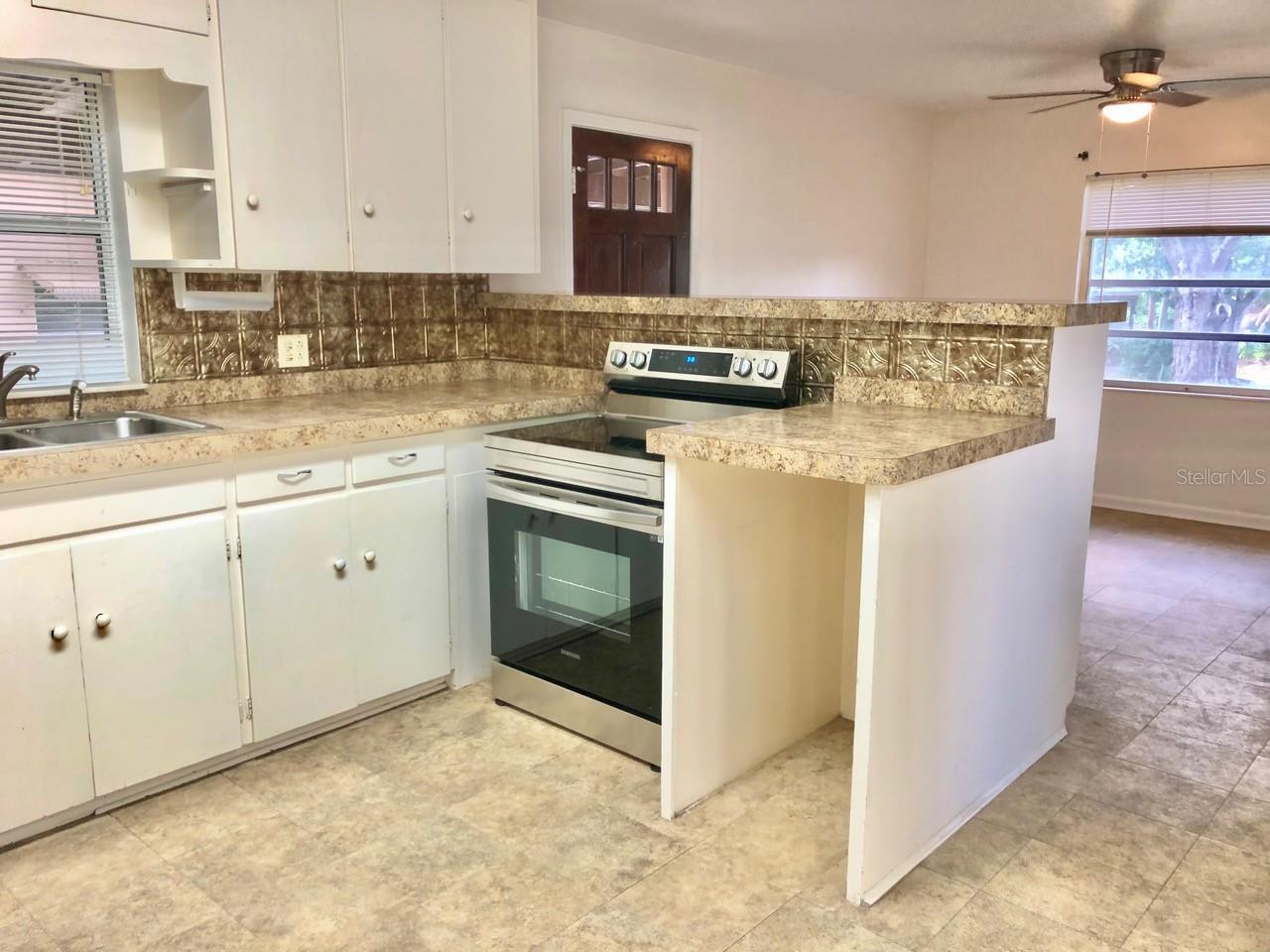 BUFFALO HEIGHTS - Residential Lease