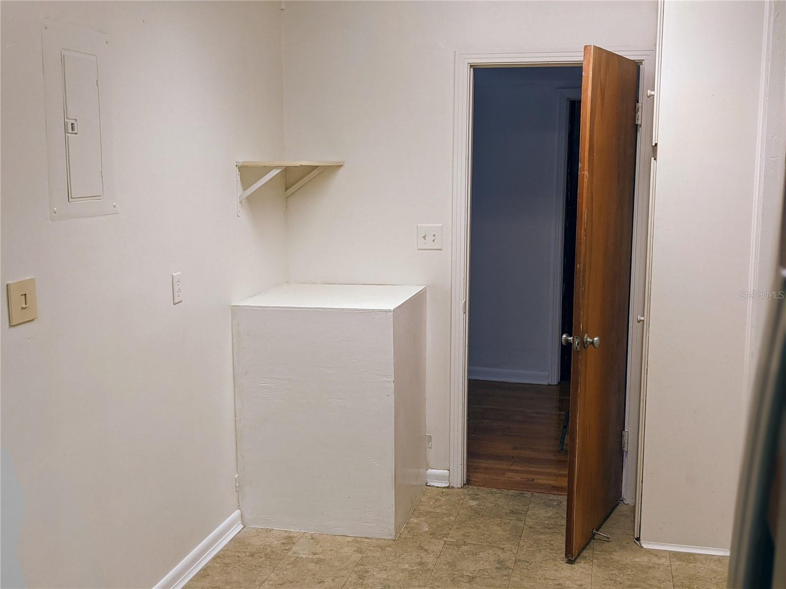 BUFFALO HEIGHTS - Residential Lease