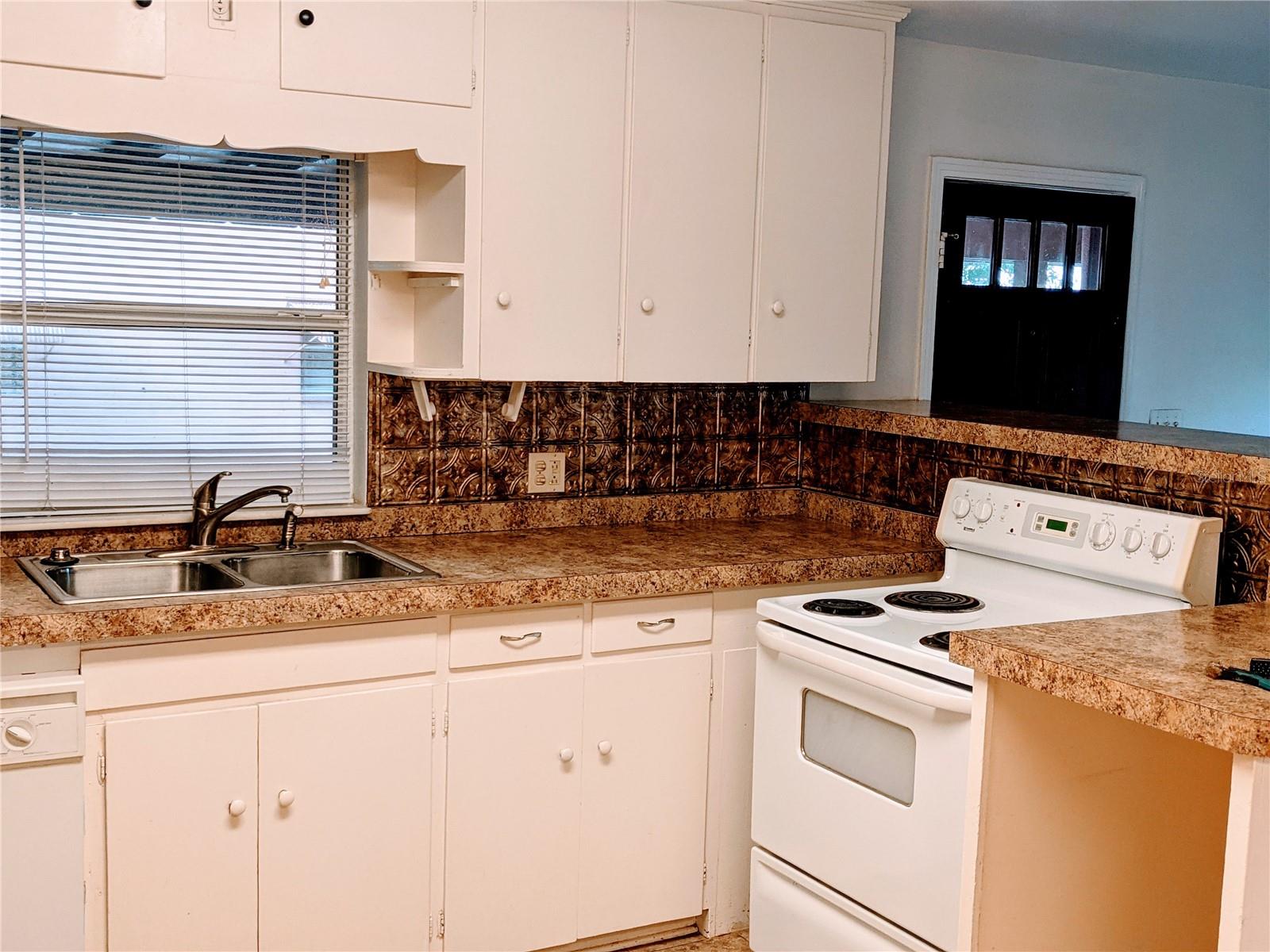 BUFFALO HEIGHTS - Residential Lease