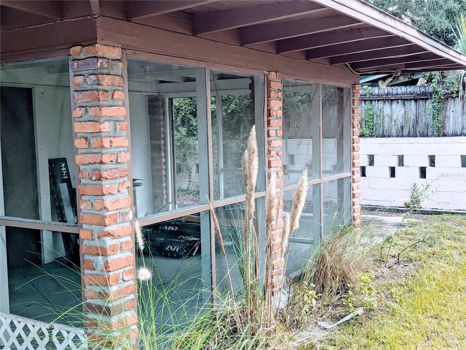 BUFFALO HEIGHTS - Residential Lease