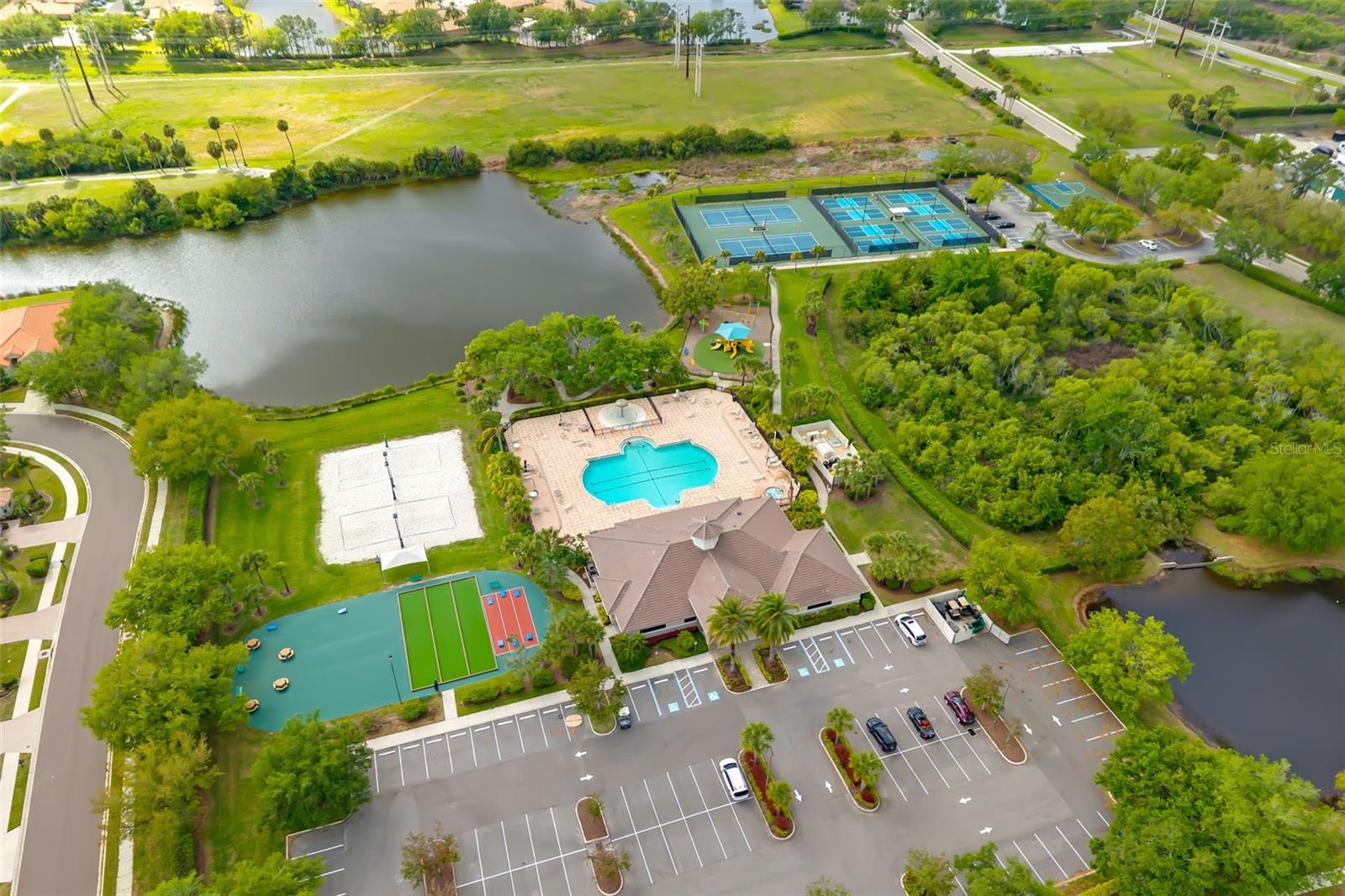 STONEYBROOK AT HERITAGE HARBOUR - Residential