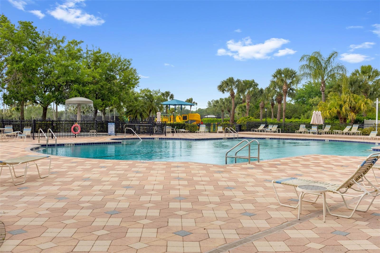 STONEYBROOK AT HERITAGE HARBOUR - Residential