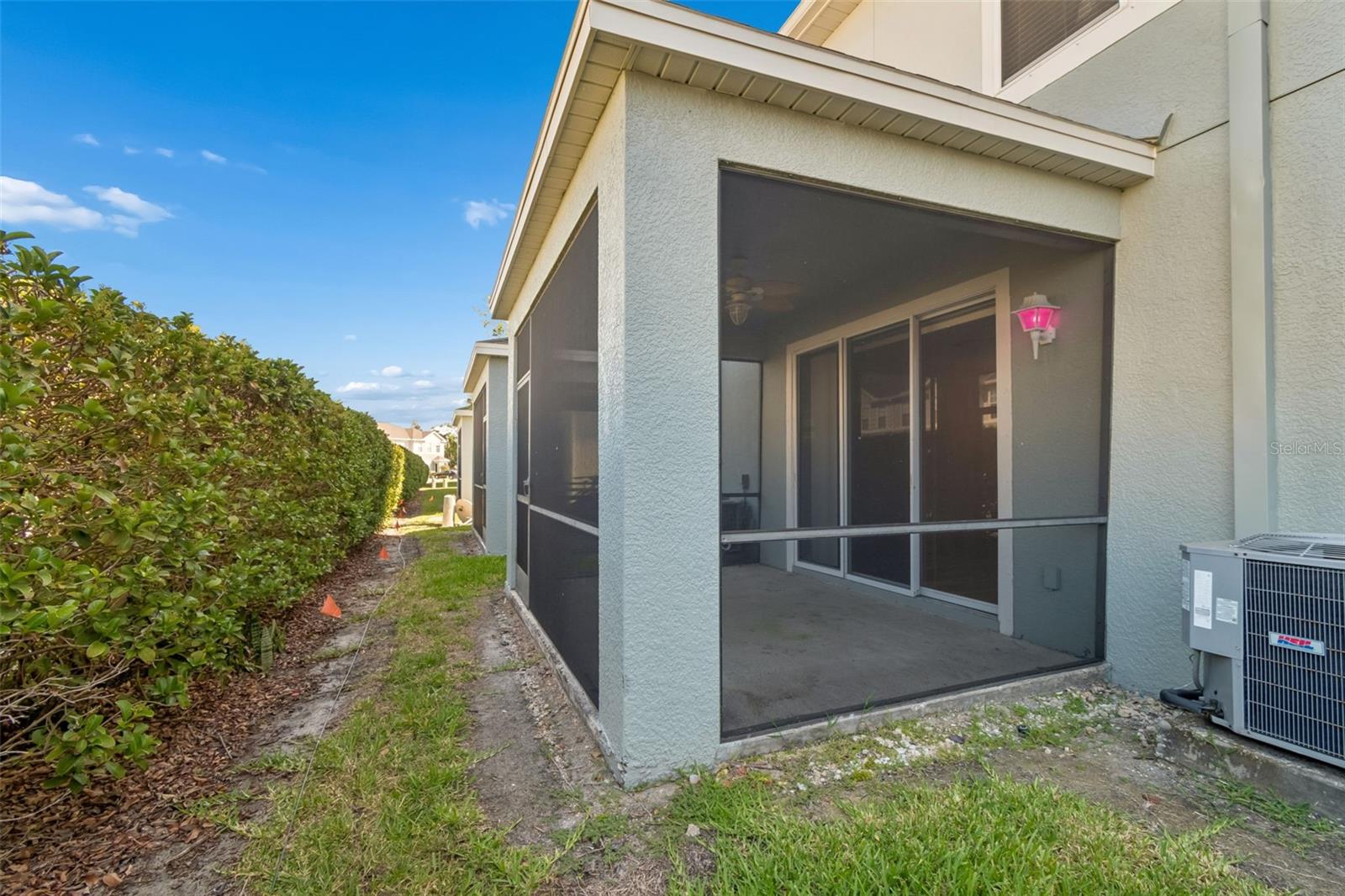 SAWGRASS VILLAGE - Residential