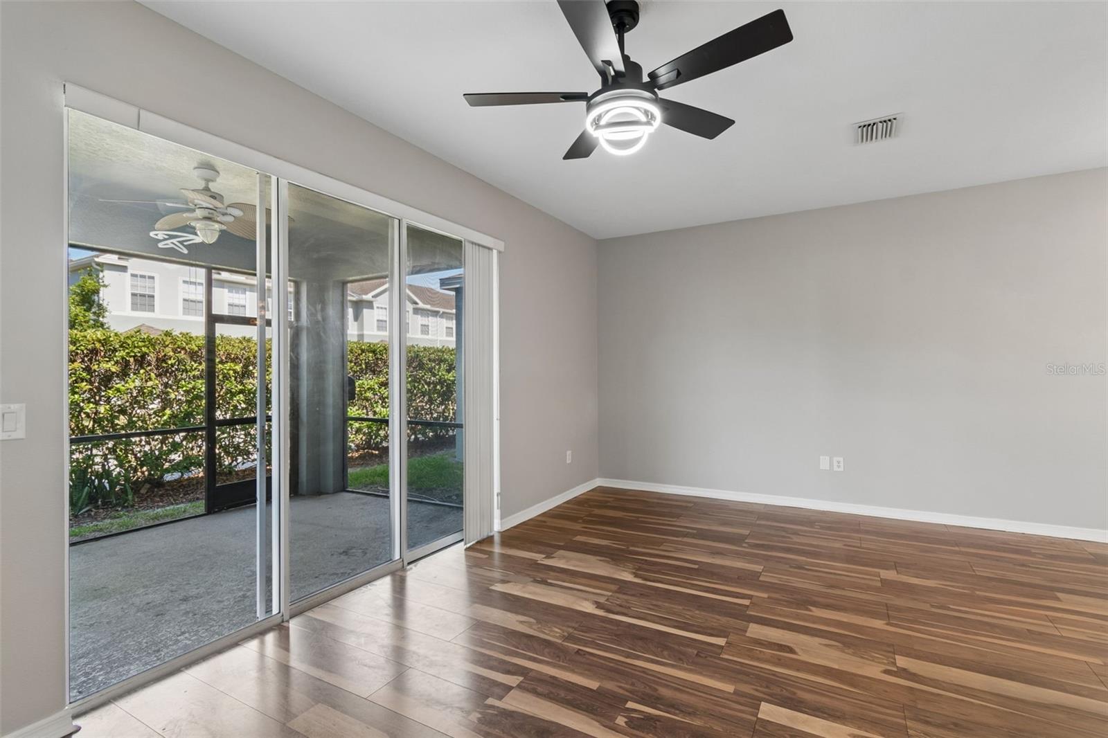 SAWGRASS VILLAGE - Residential