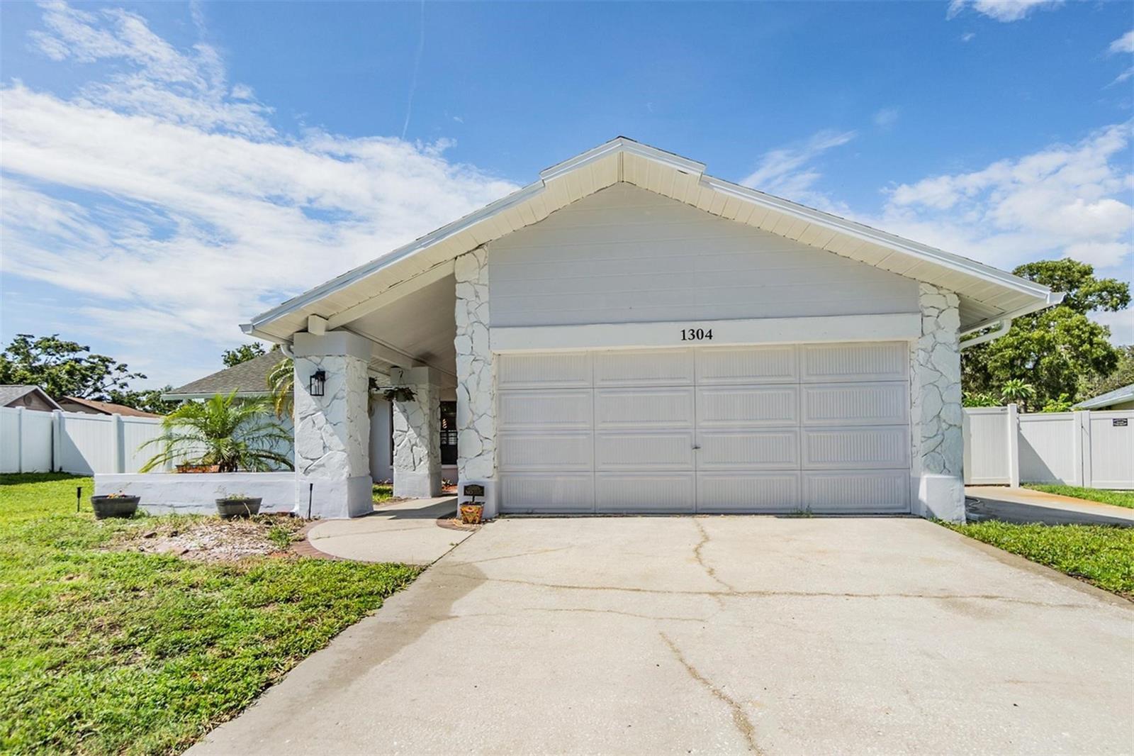1304 CEDAR COURT