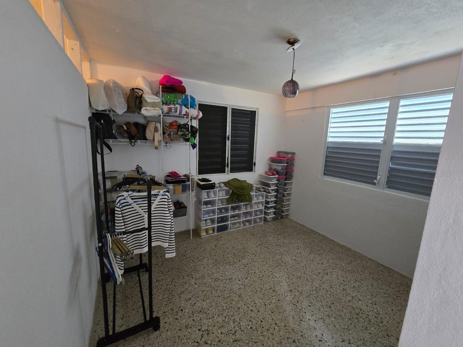 BARRIO GUAYABOTAS - Residential