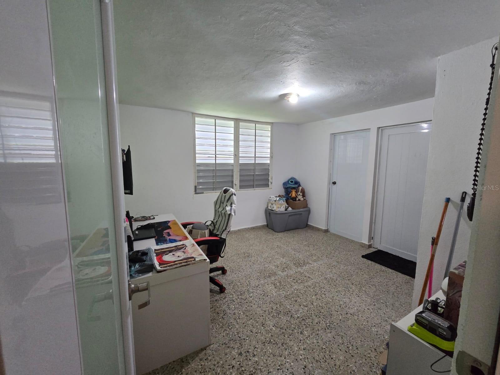 BARRIO GUAYABOTAS - Residential