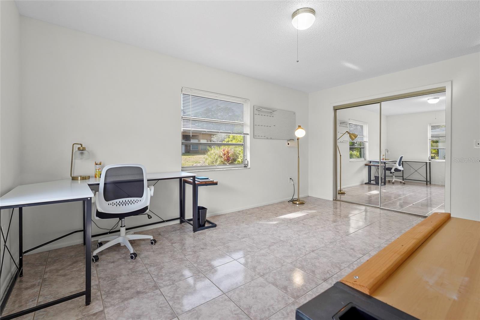 PALM-AIRE AT SARASOTA 7-B - Residential