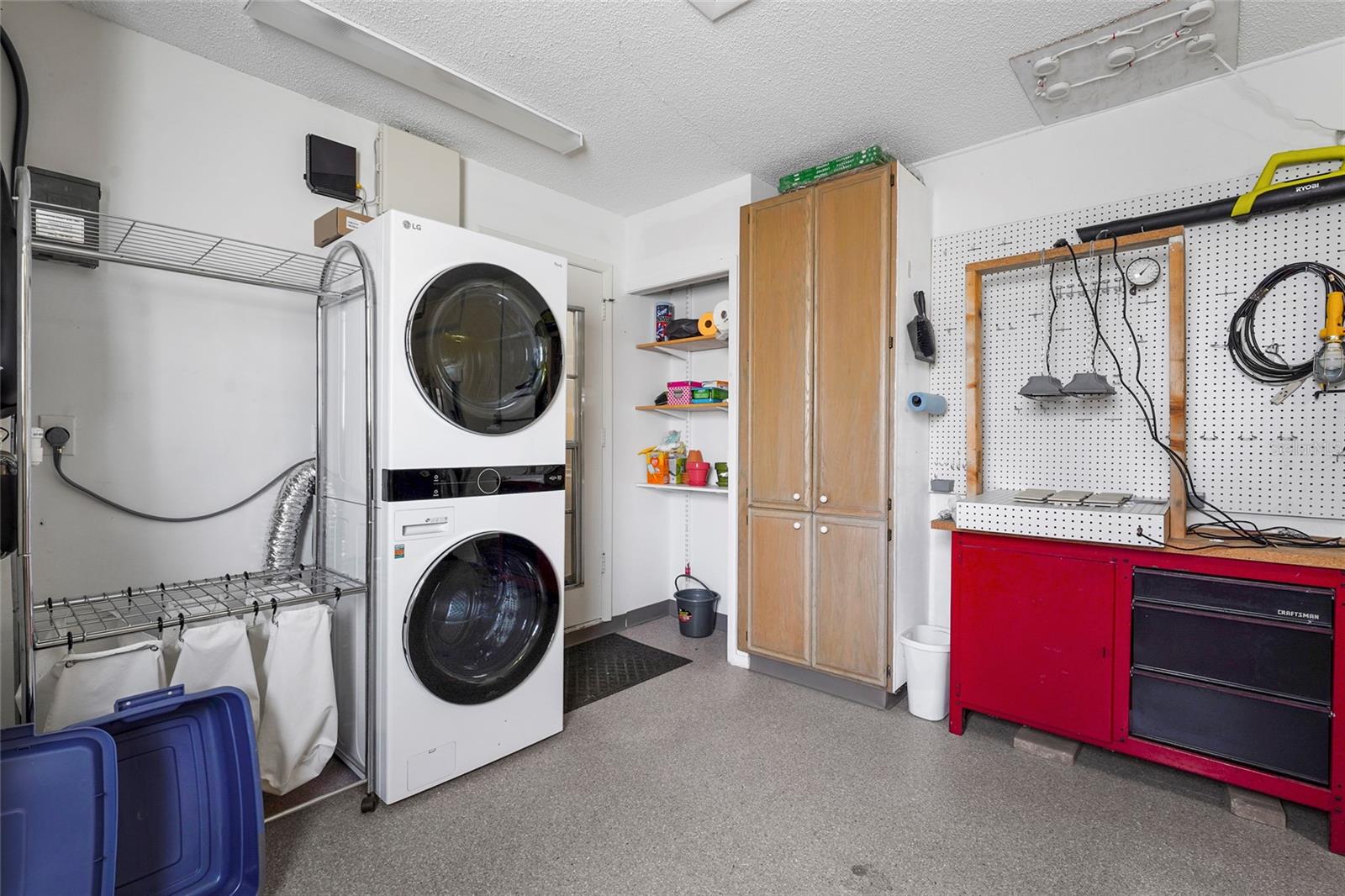 PALM-AIRE AT SARASOTA 7-B - Residential