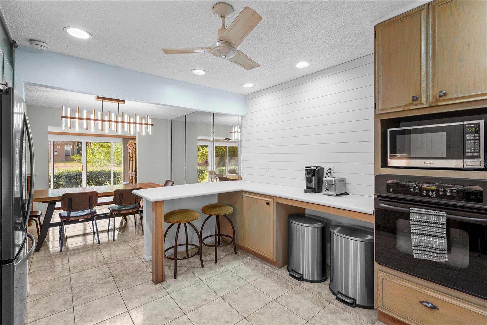 PALM-AIRE AT SARASOTA 7-B - Residential