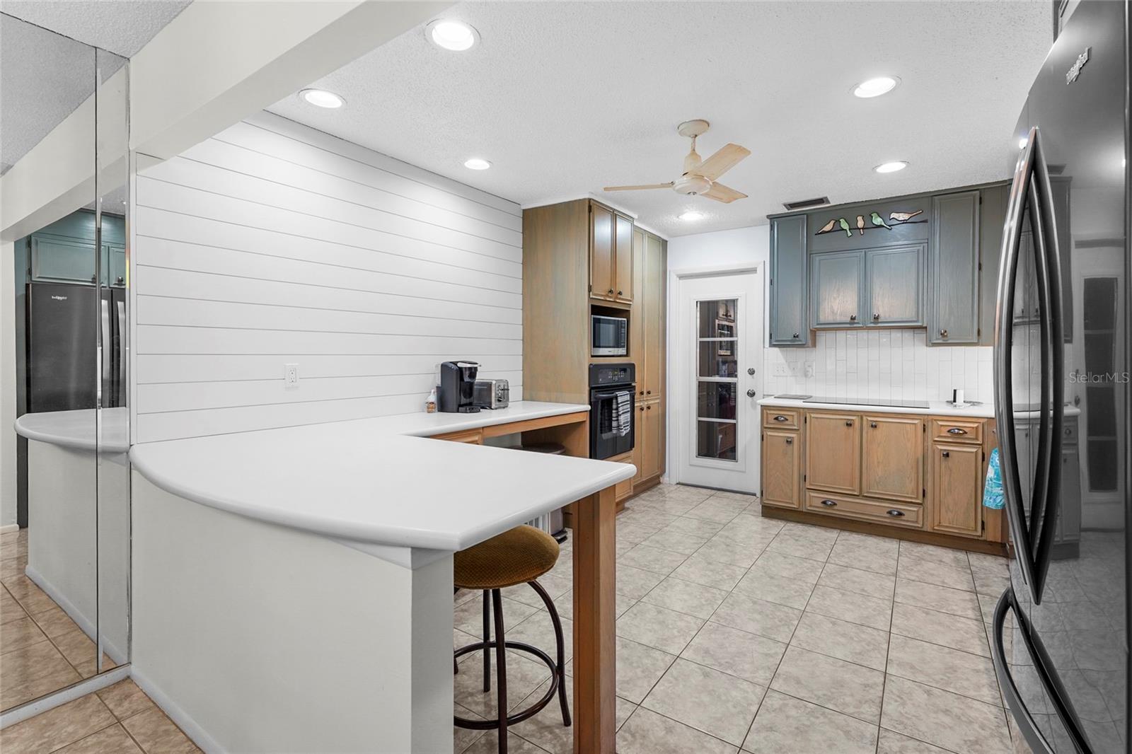 PALM-AIRE AT SARASOTA 7-B - Residential