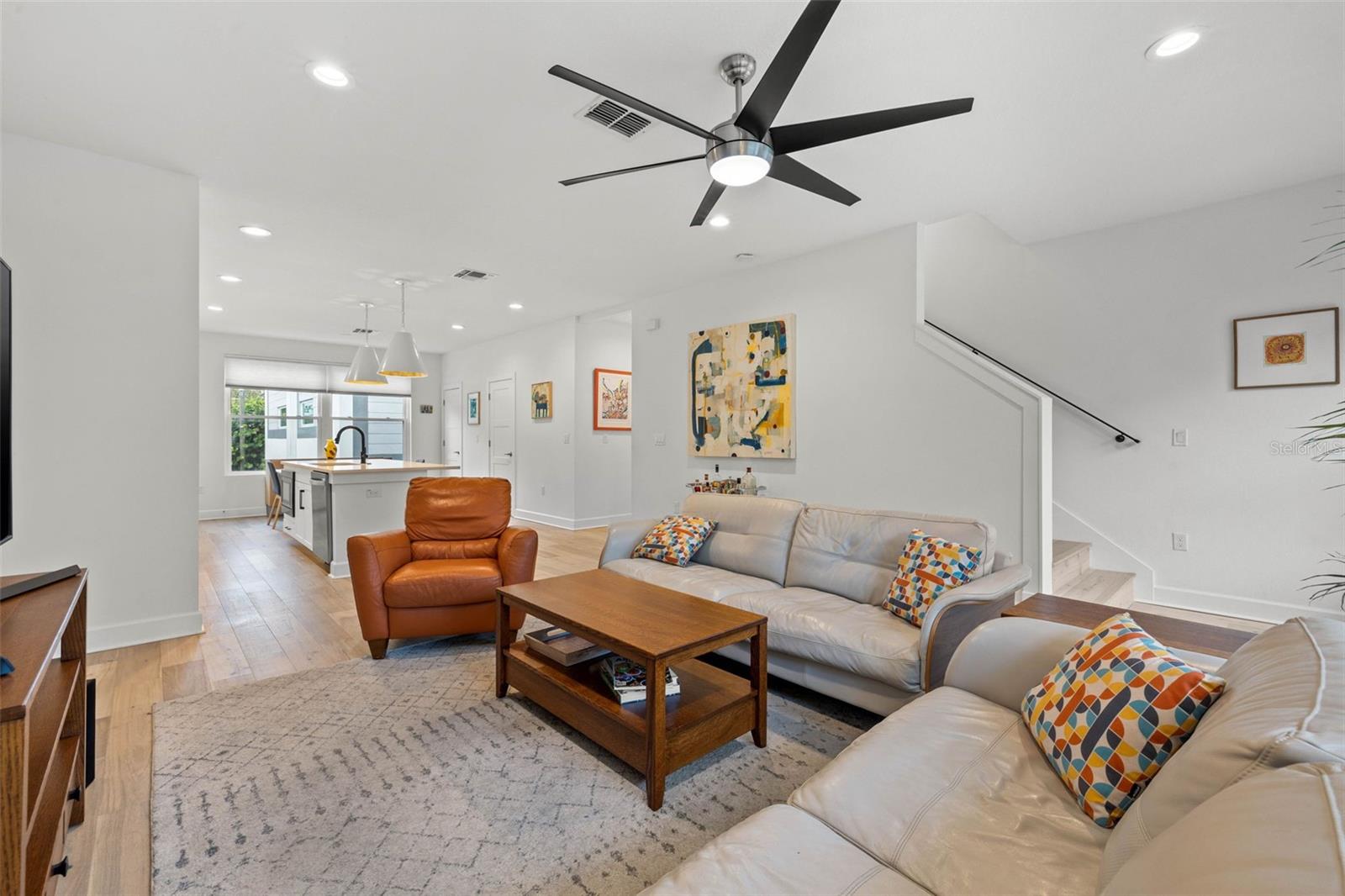 NORTH 1ST TWNHMS - Residential
