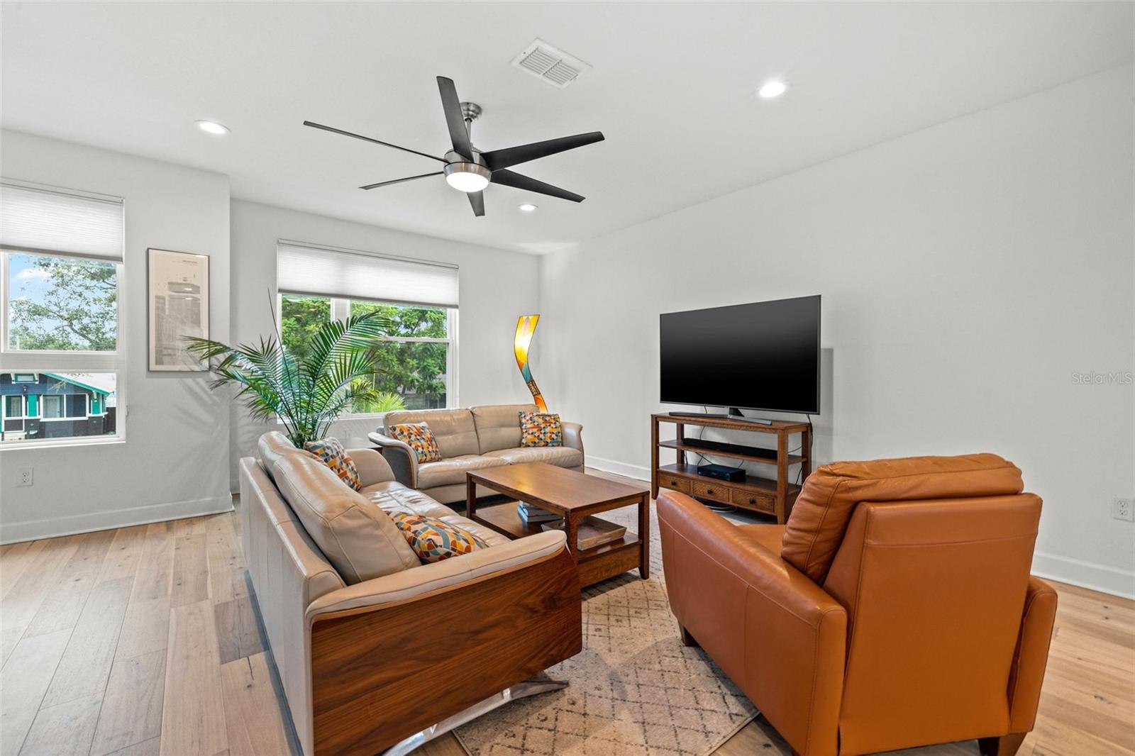 NORTH 1ST TWNHMS - Residential
