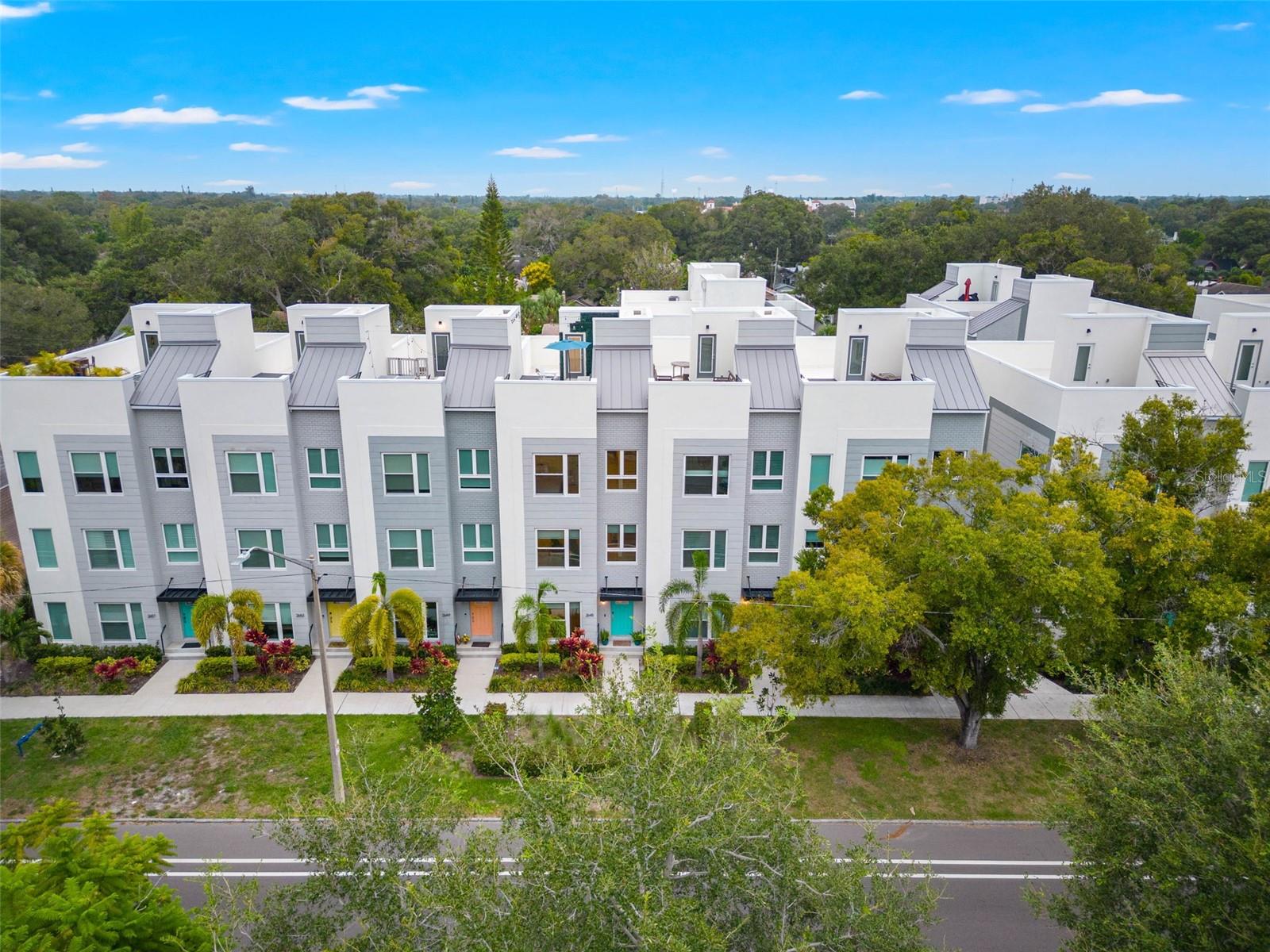 NORTH 1ST TWNHMS - Residential