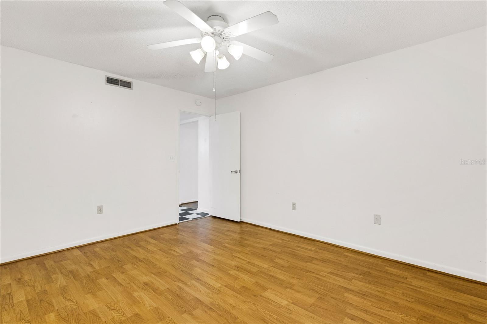 IMPERIAL SOUTHGATE VILLAS SEC 02 - Residential