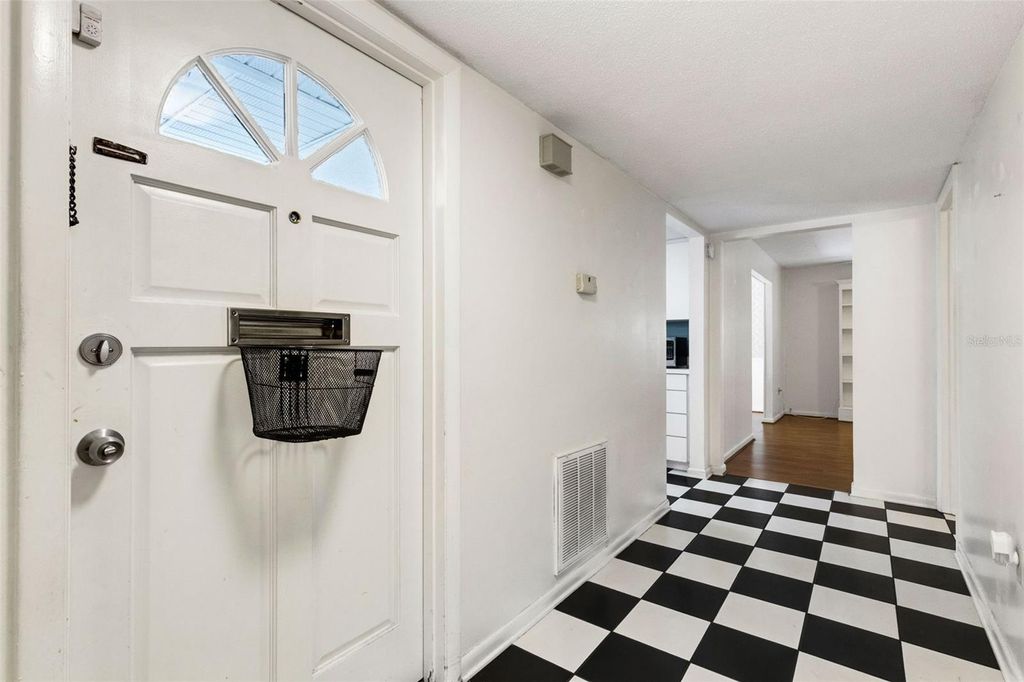 Photo of 512 Cameo Drive, Lakeland, FL 33803 (MLS # L4958934)