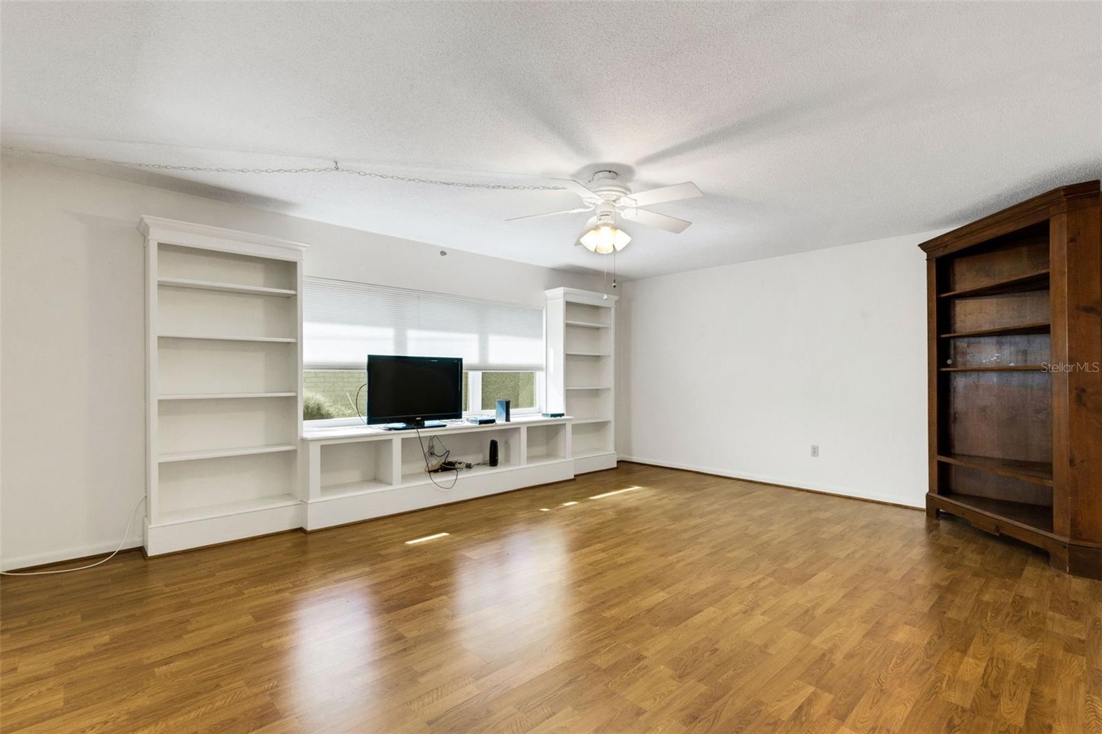 IMPERIAL SOUTHGATE VILLAS SEC 02 - Residential