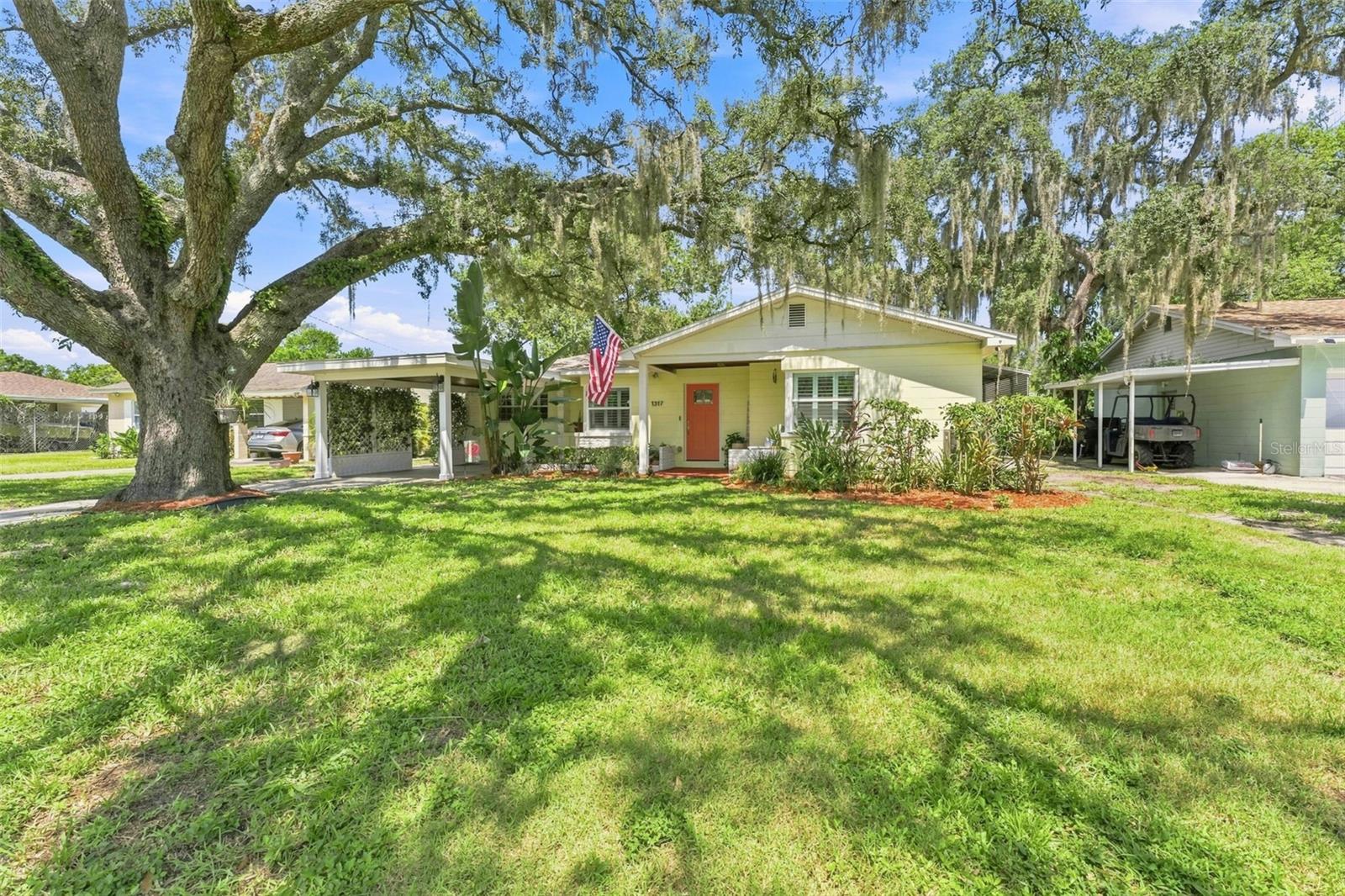 1317 DIVOT LANE