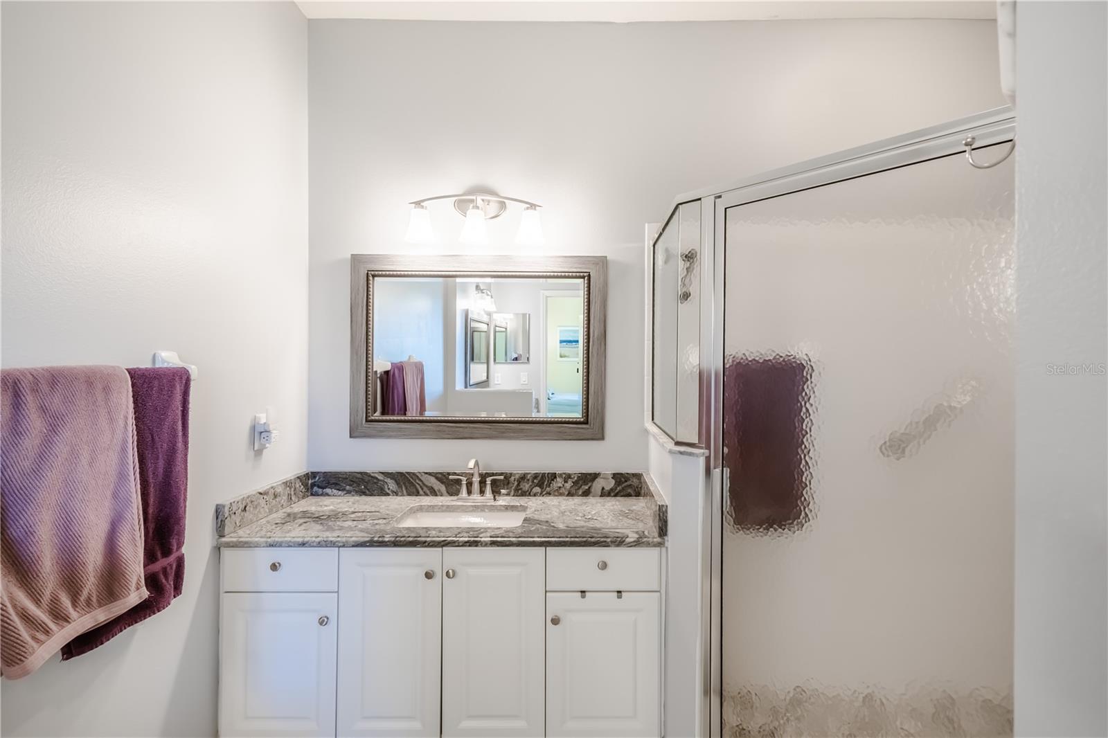 PELICAN POINTE GOLF & CNTRY CL - Residential